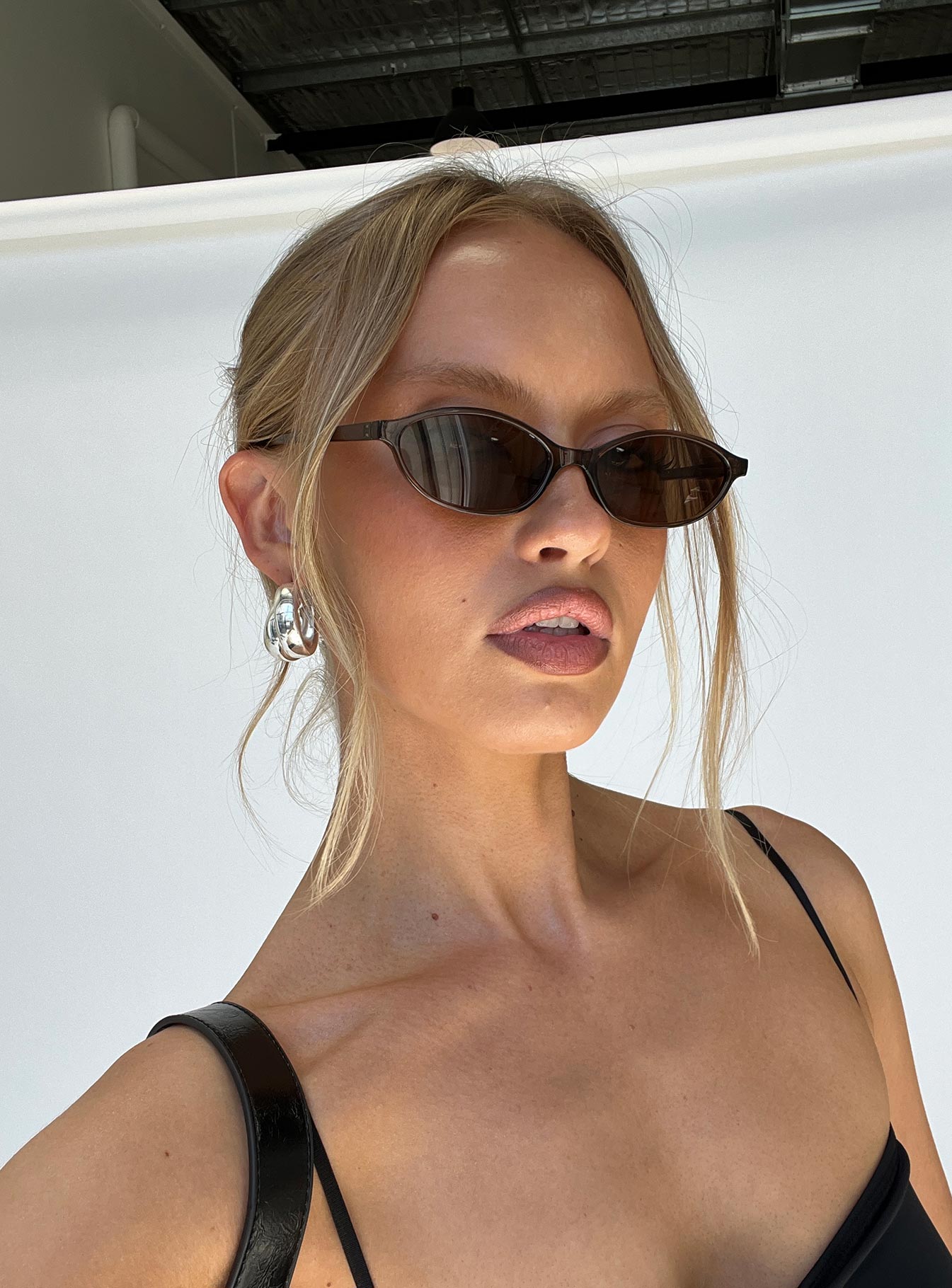 Wonderful World Sunglasses Brown - Image 6