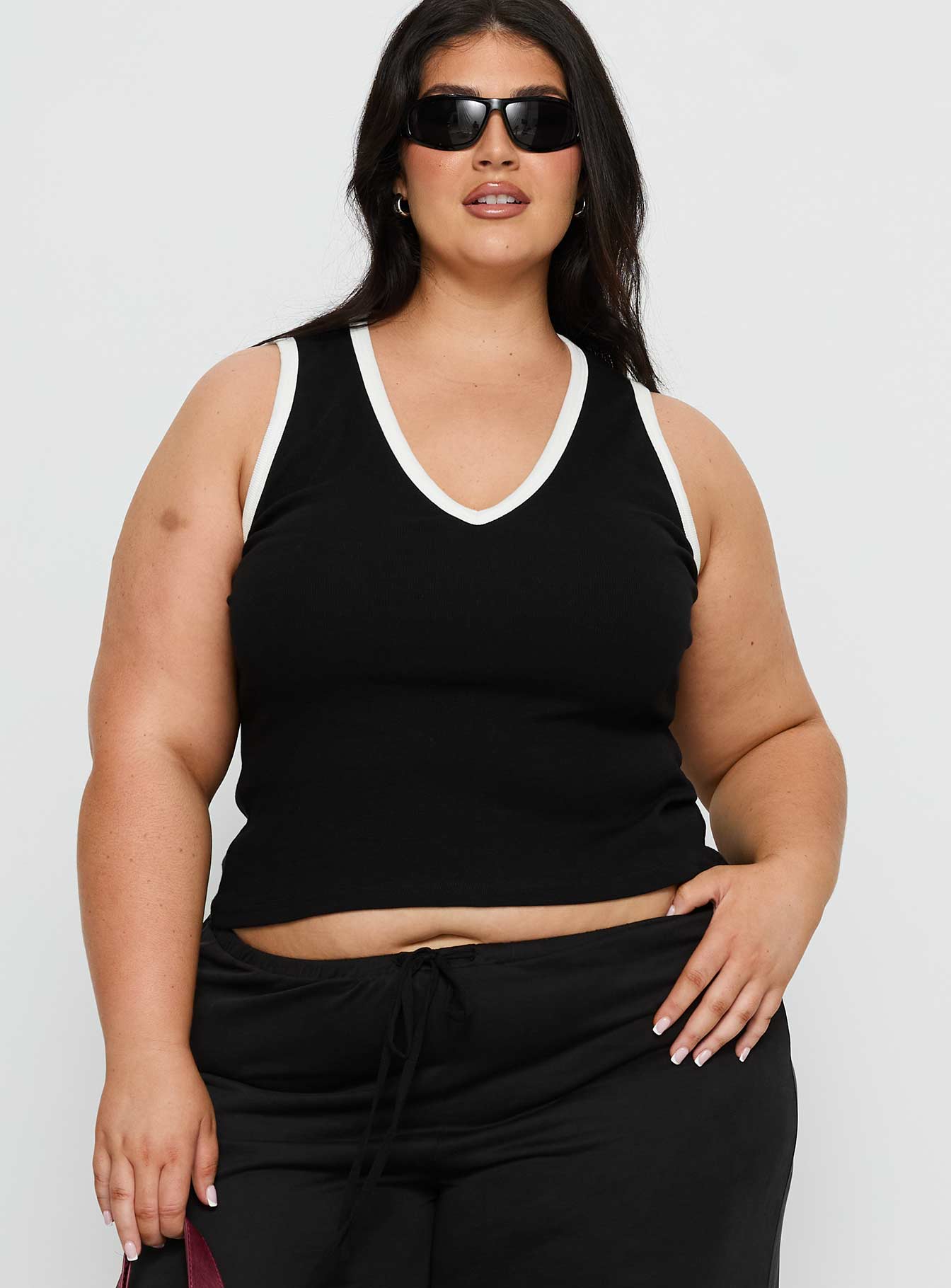 Baseline V Neck Rib Tank Top Black White Curve - Image 2