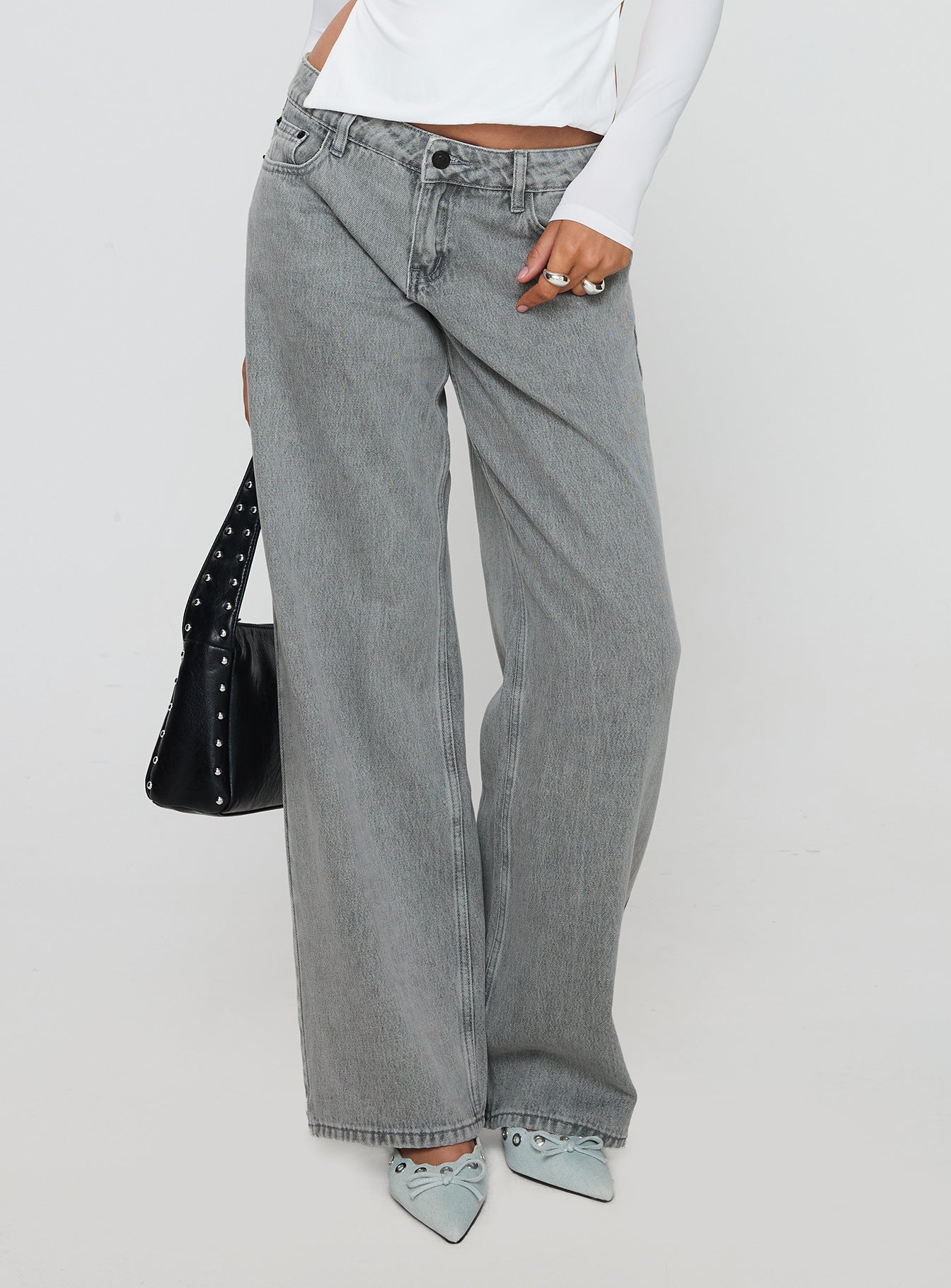 Ellanor Low Rise Straight Leg Jeans Washed Grey Petite - Image 2