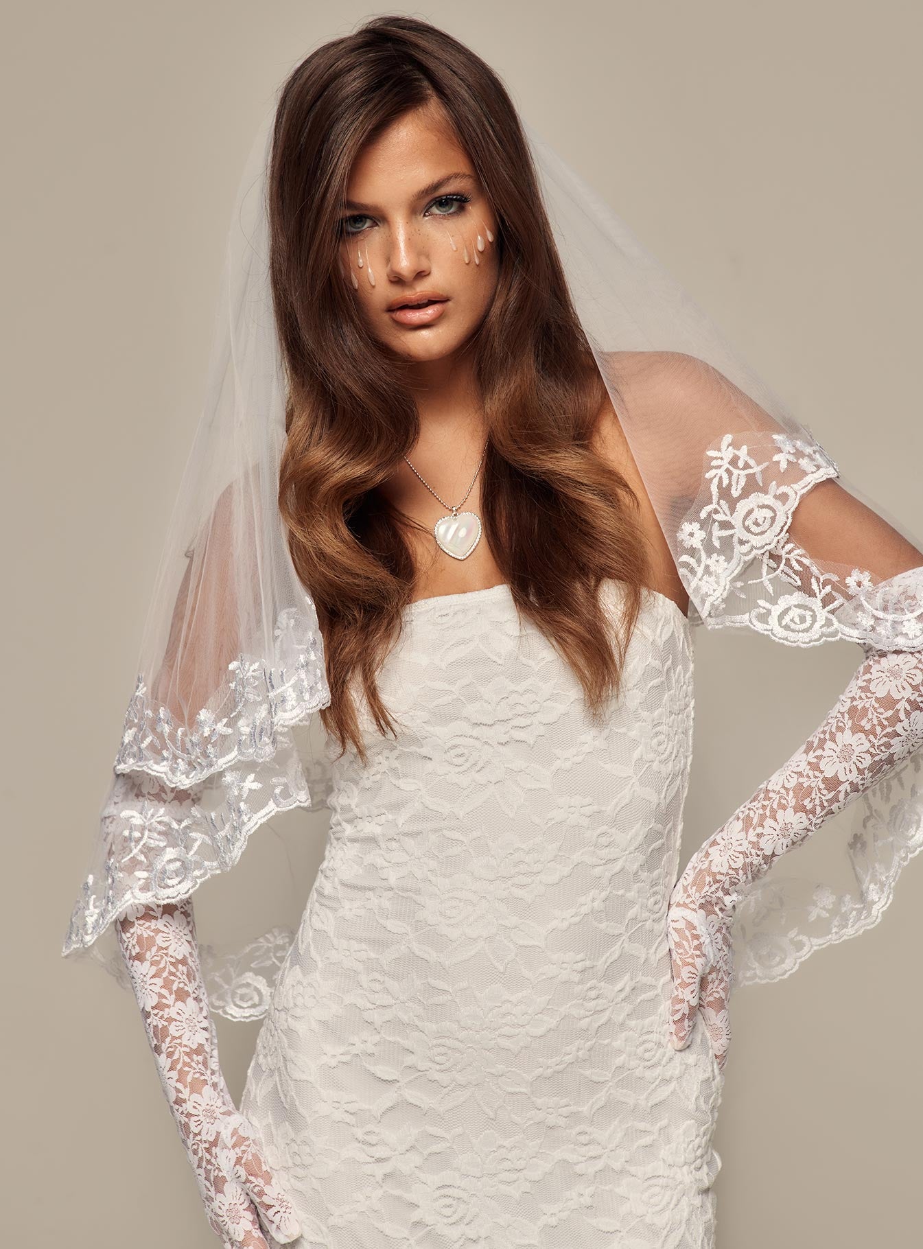 Deadly Veil White - Image 4