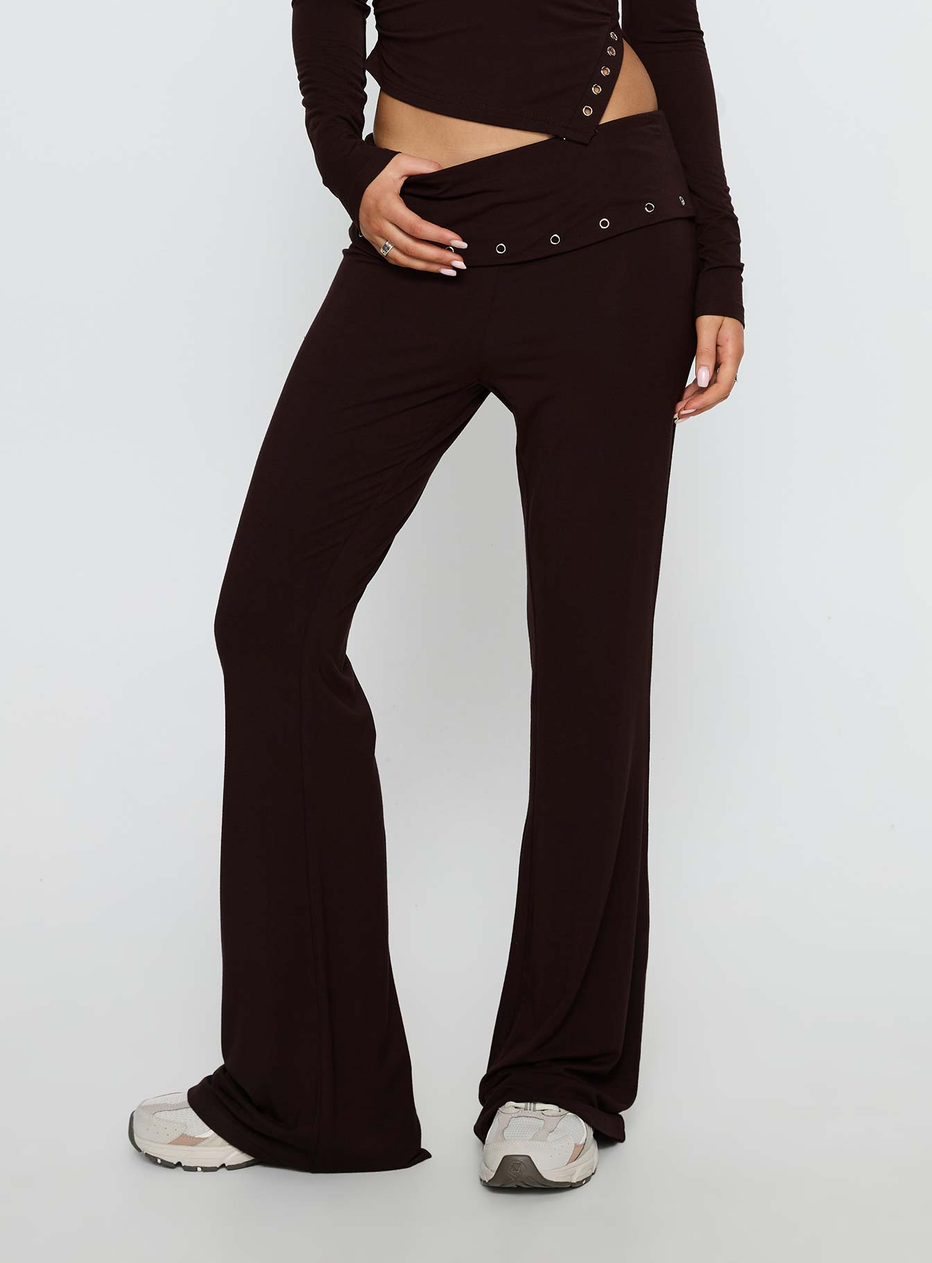 Wynna Eyelet Foldover Pants Chocolate - Image 2
