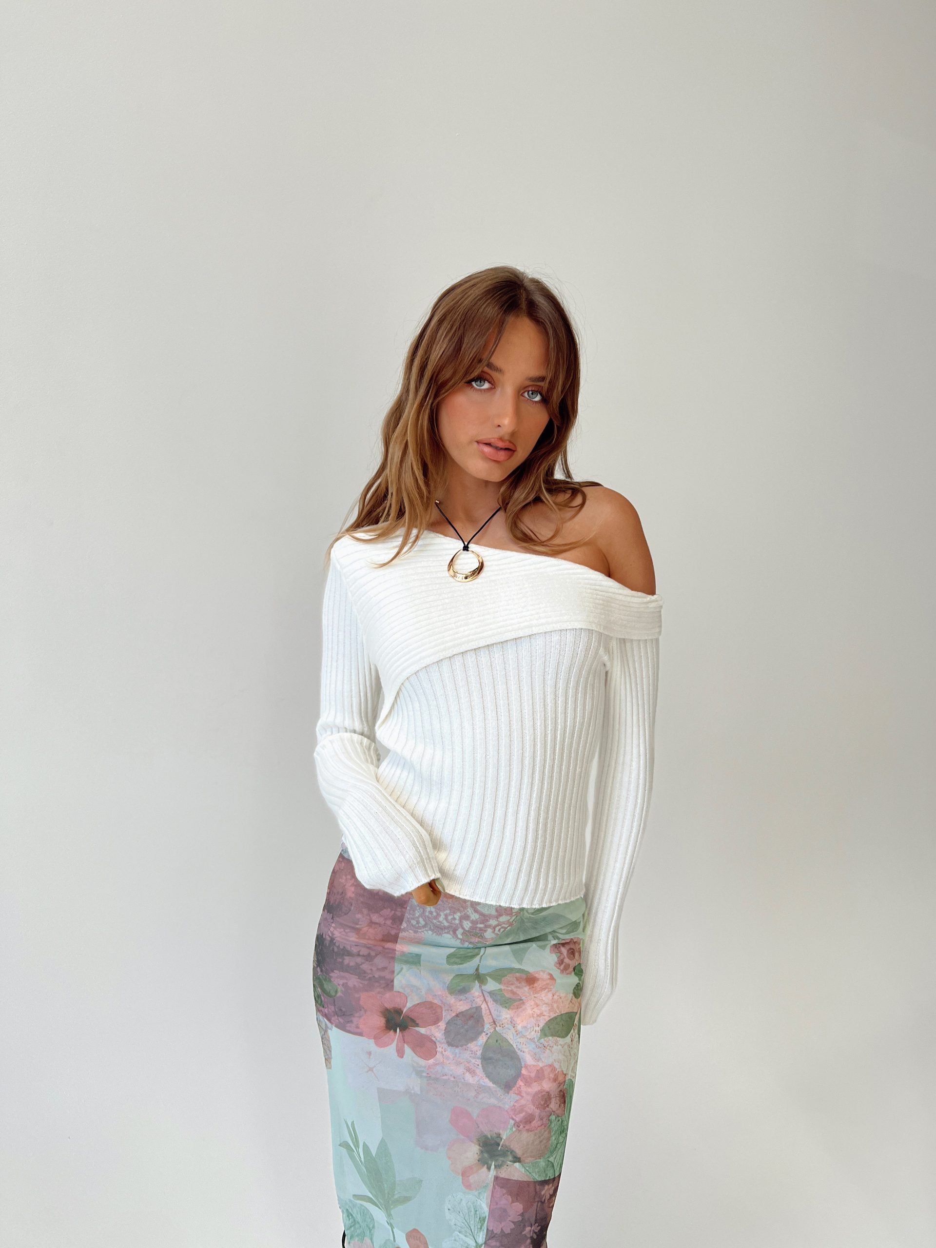 Jaybell Cold Shoulder Sweater White - Image 8