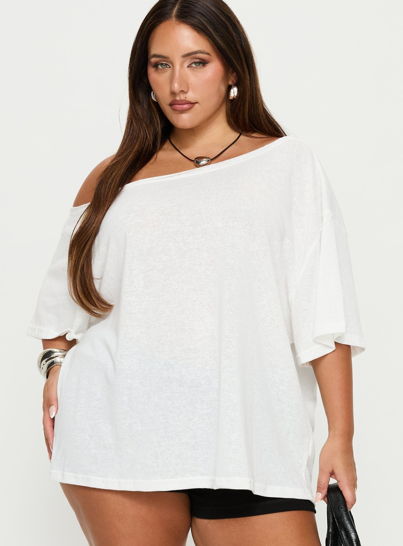 Winny Off Shoulder Tee White Curve - Image 2