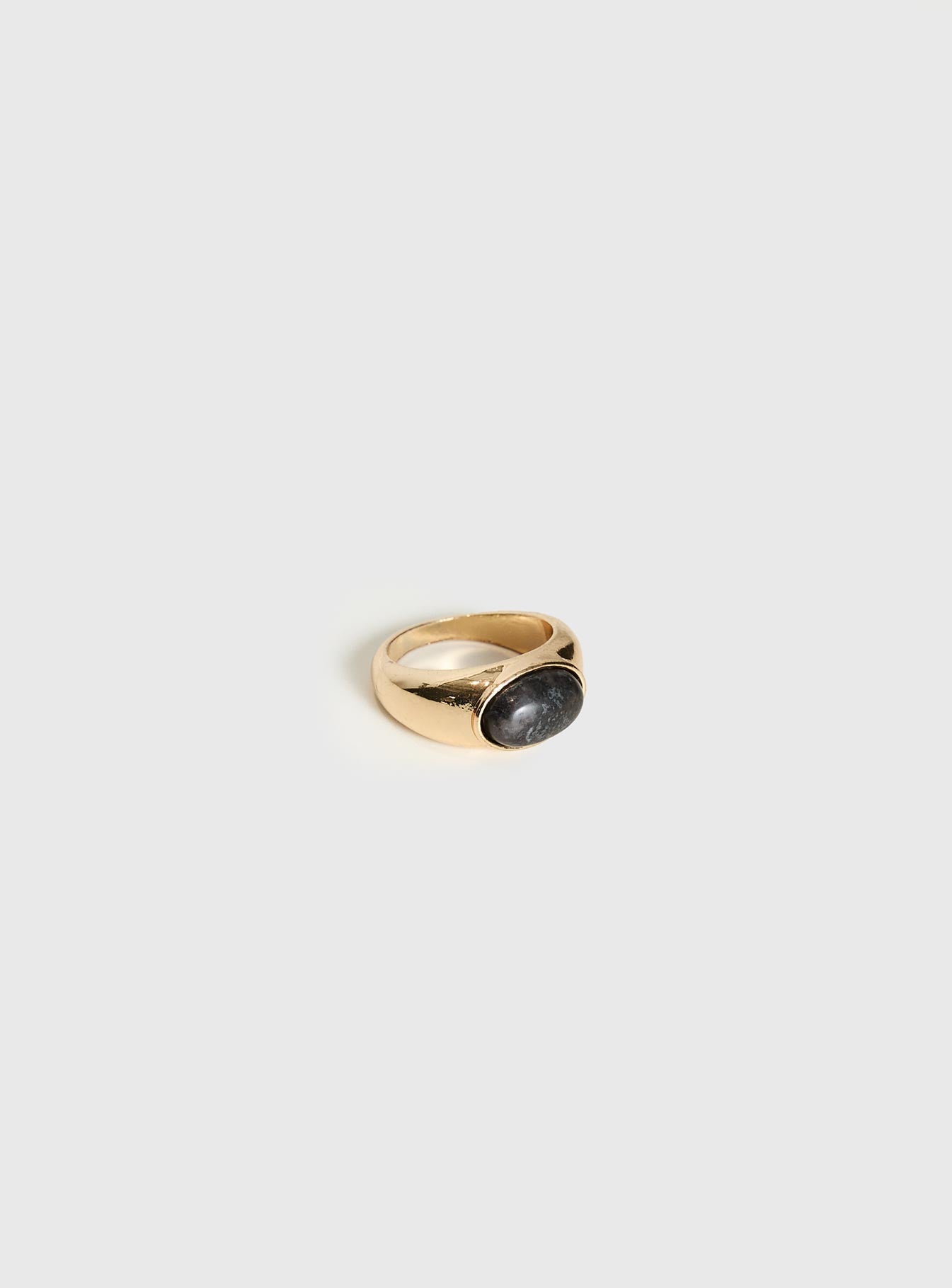 Sophistry Ring Gold Charcoal - Image 2