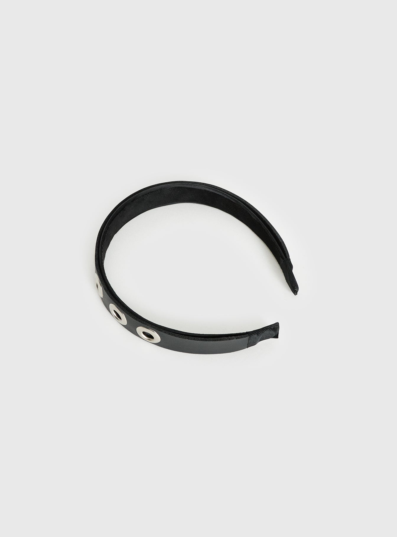 Yasminn Eyelet Headband Black - Image 2