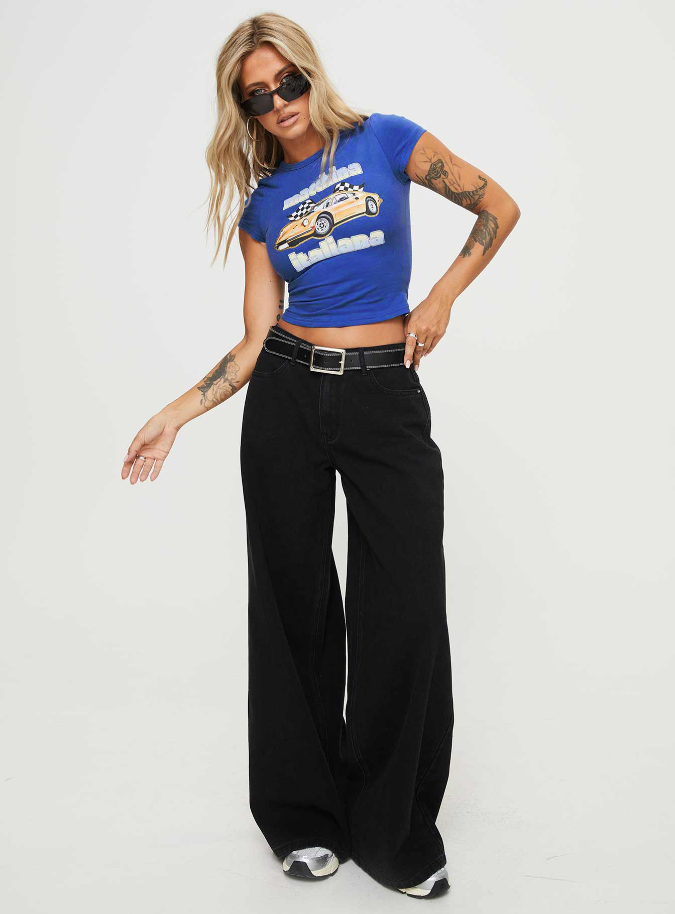 Naylor Mid Rise Wide Leg Jeans Washed Black Denim - Image 2