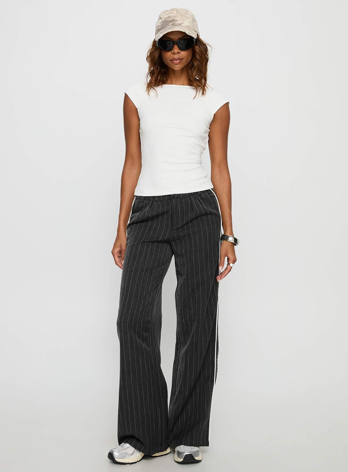 Knowla Pleated Trouser Pant Grey Pinstripe - Image 3