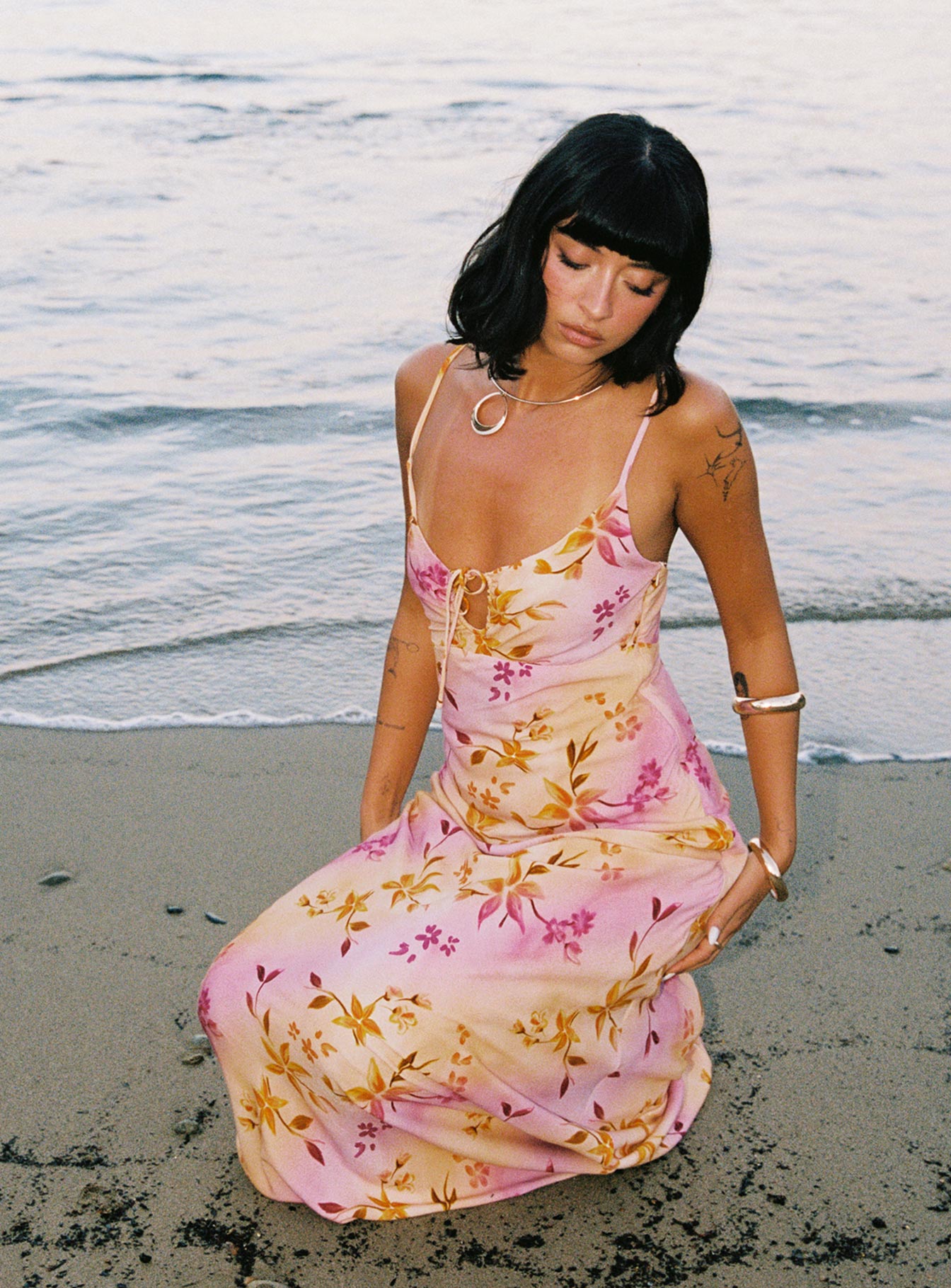 Lauraline Maxi Dress Pink Floral - Image 2