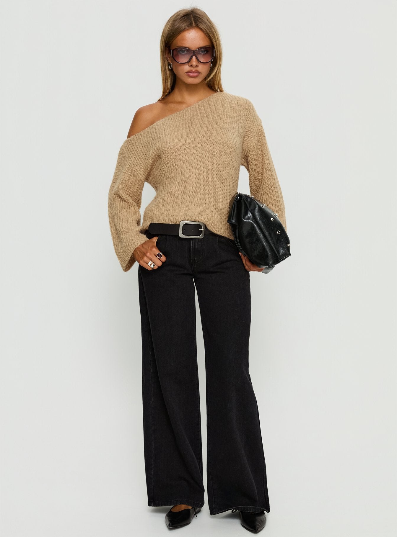 Delyn Off Shoulder Slouchy Knit Sweater Camel - Image 3