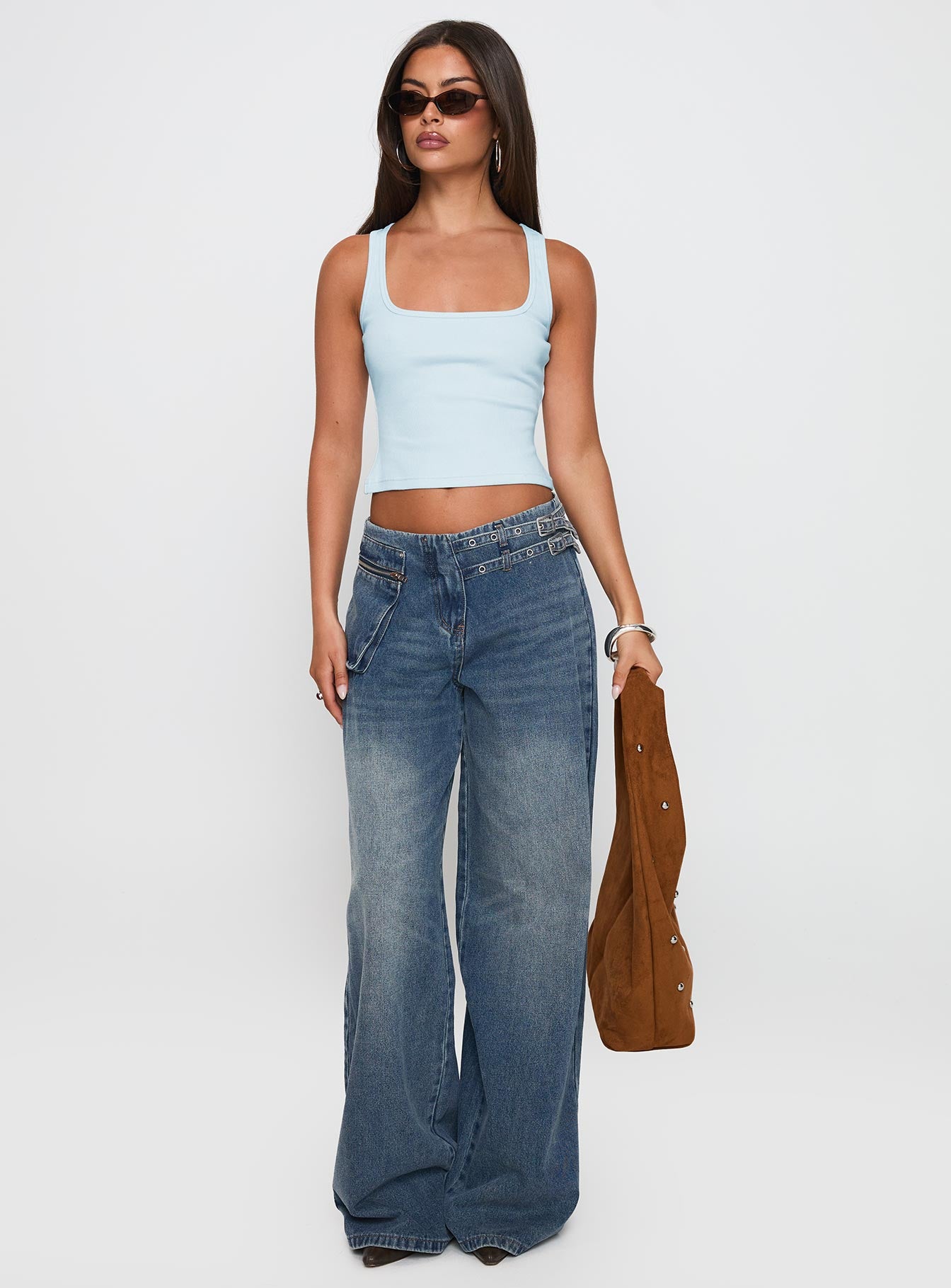 Paltrow Mid Rise Wide Leg Cargo Jeans Mid Blue Wash Petite - Image 3