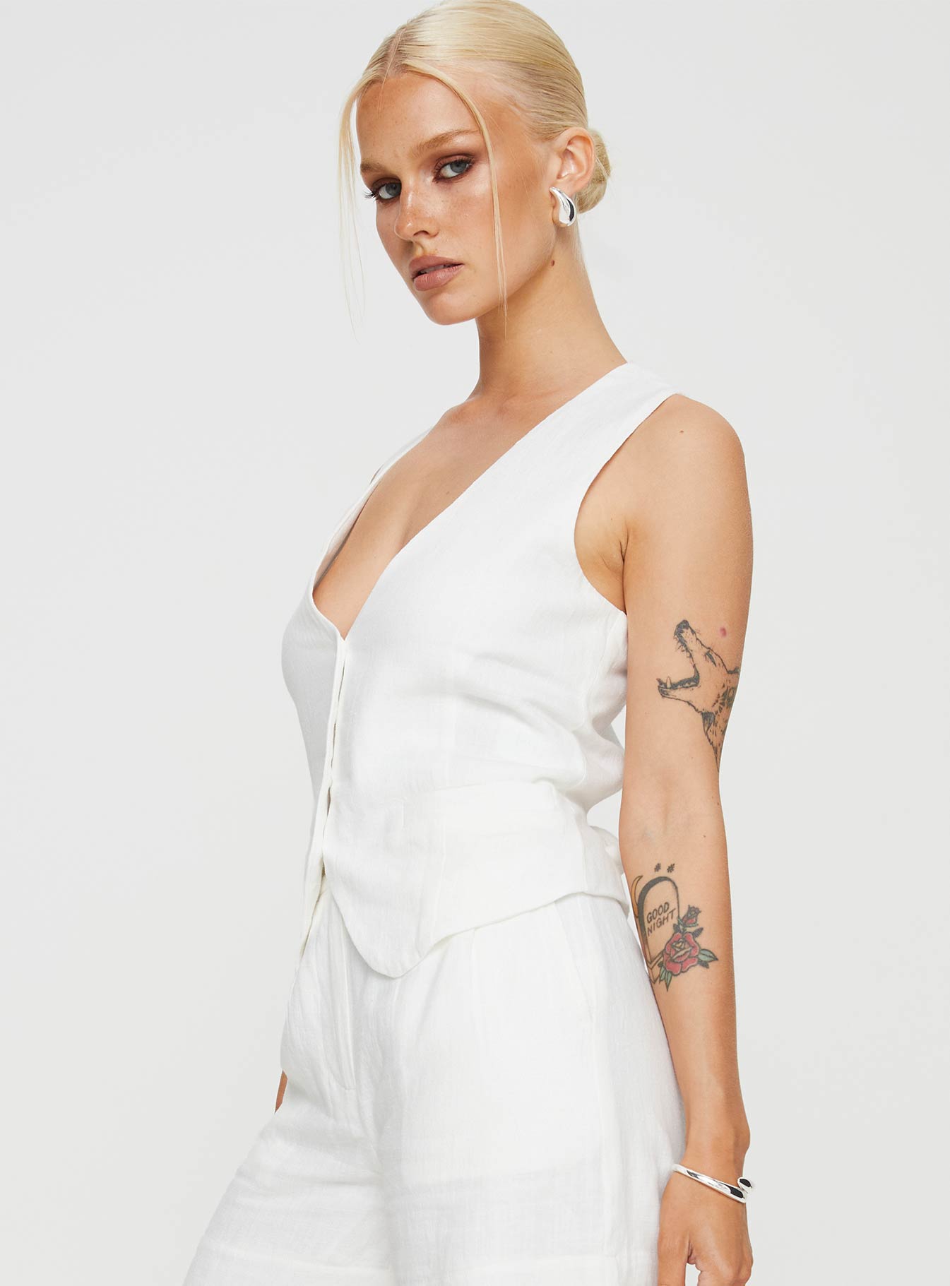 Ginger Linen Blend Vest White - Image 4
