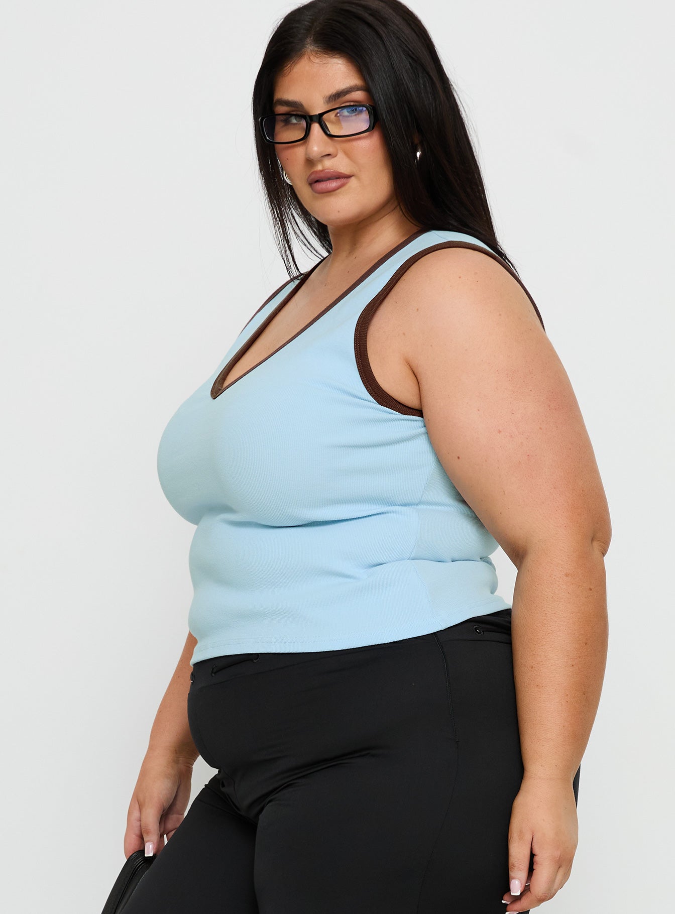 Baseline V Neck Rib Tank Top Blue Brown Curve - Image 4