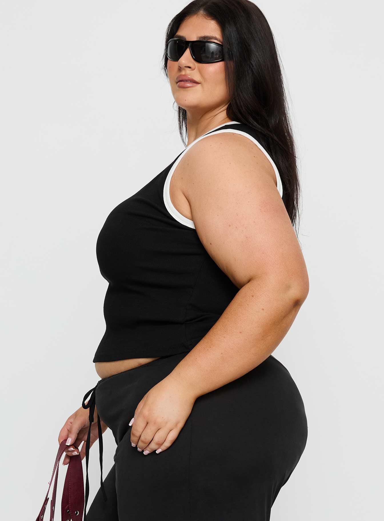 Baseline V Neck Rib Tank Top Black White Curve - Image 4