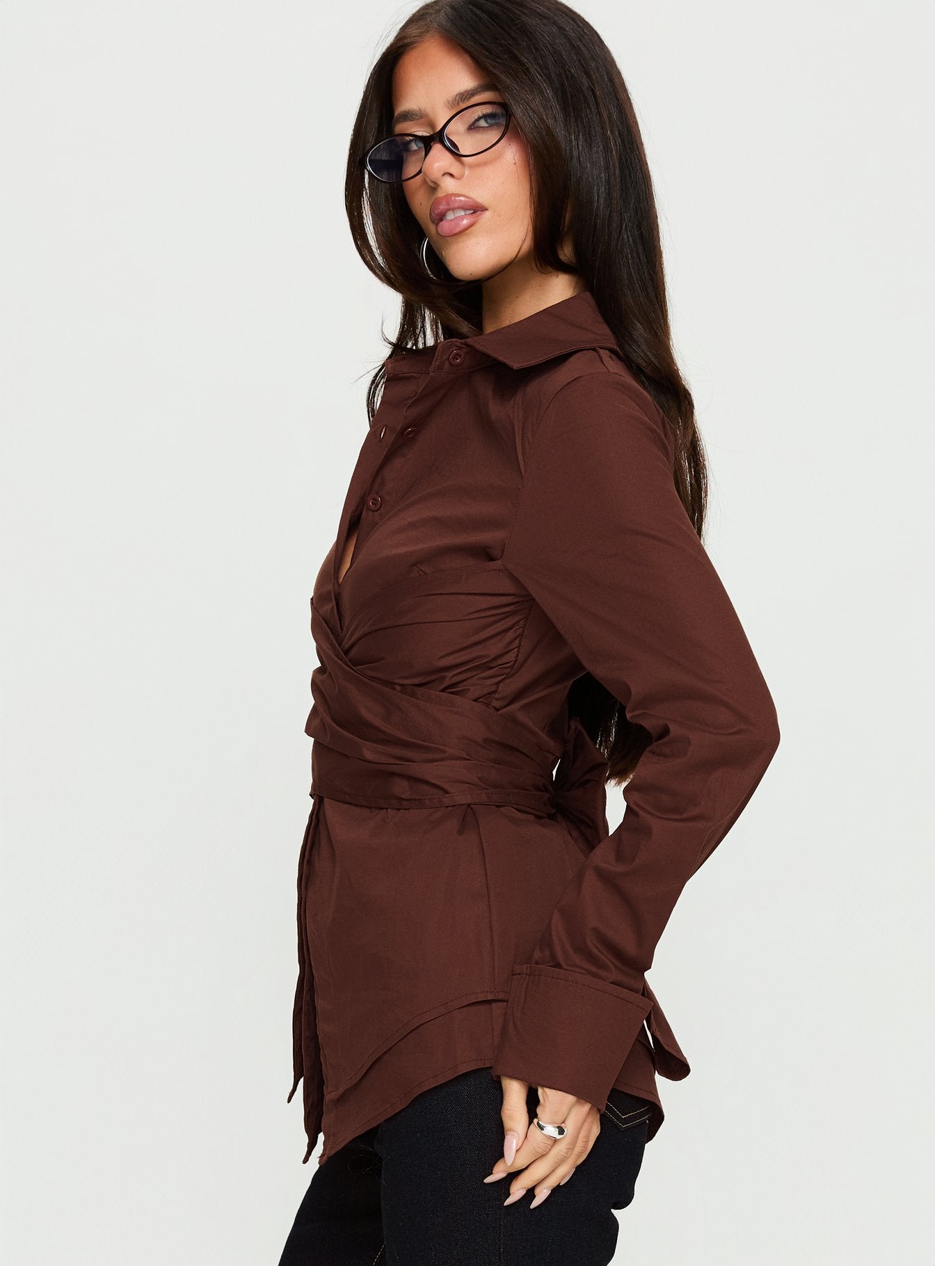 Shapeshifter Twist Long Sleeve Shirt Chocolate - Image 3