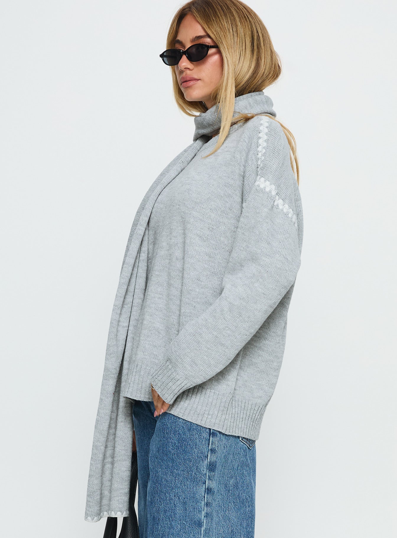 Keriana Contrast Stitch Knit Sweater Grey White - Image 4