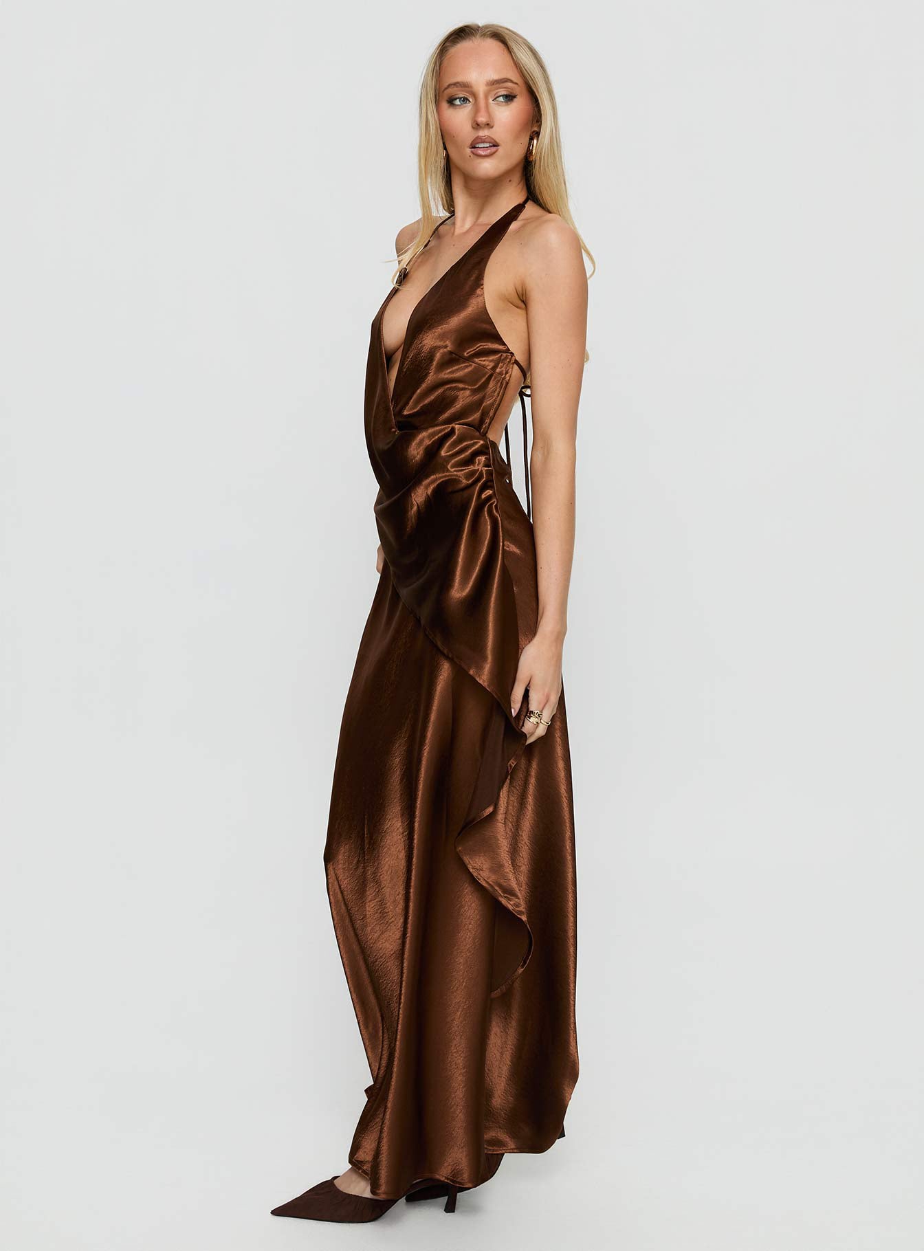 Annissa Plunge Halter Maxi Dress Dark Brown - Image 4