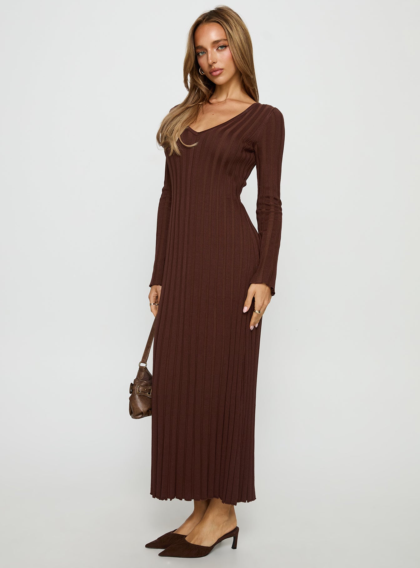 Gratuita Long Sleeve Rib Maxi Dress Chocolate - Image 3