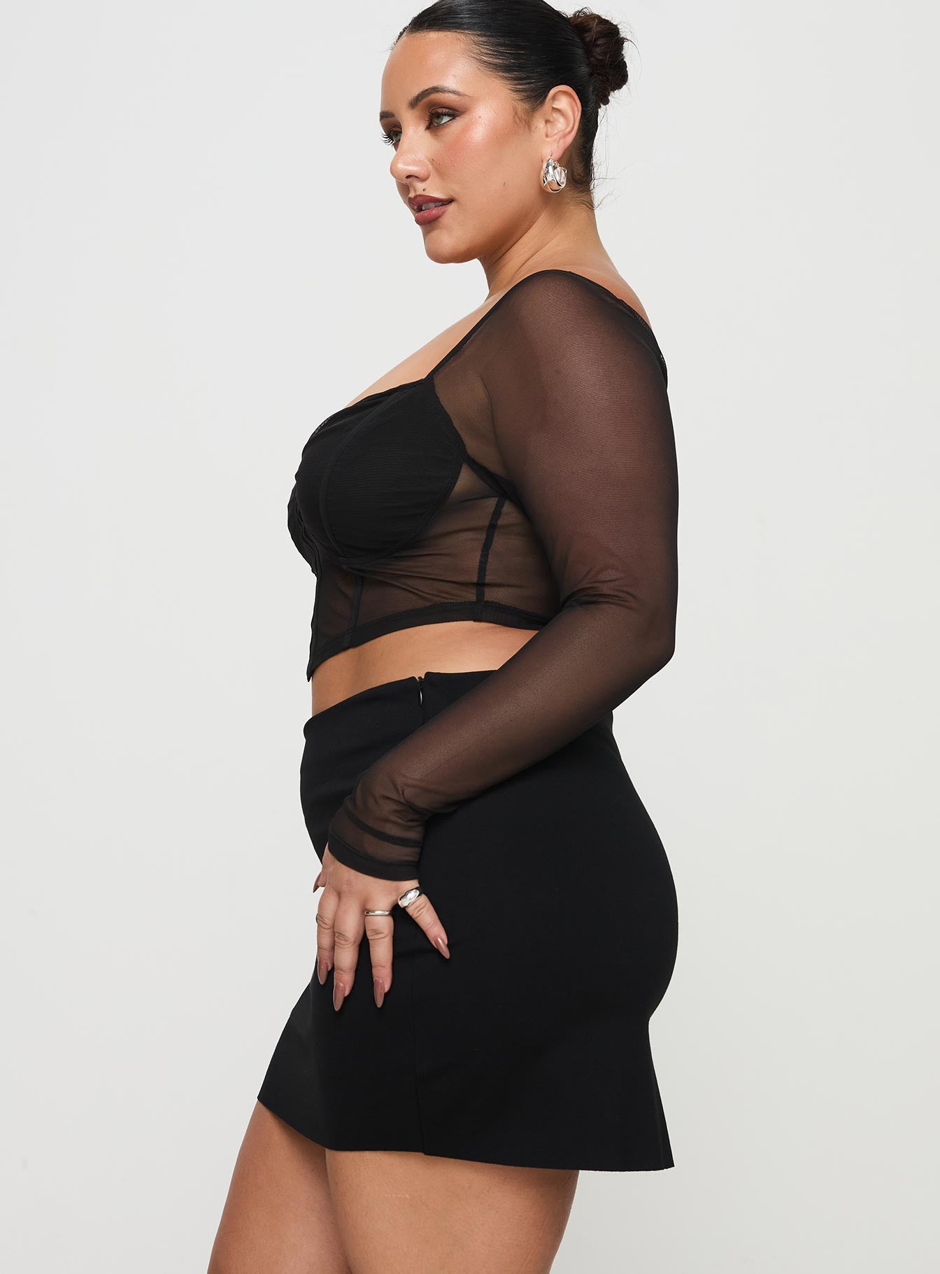 Karley Low Waist Mini Skirt Black Curve - Image 4