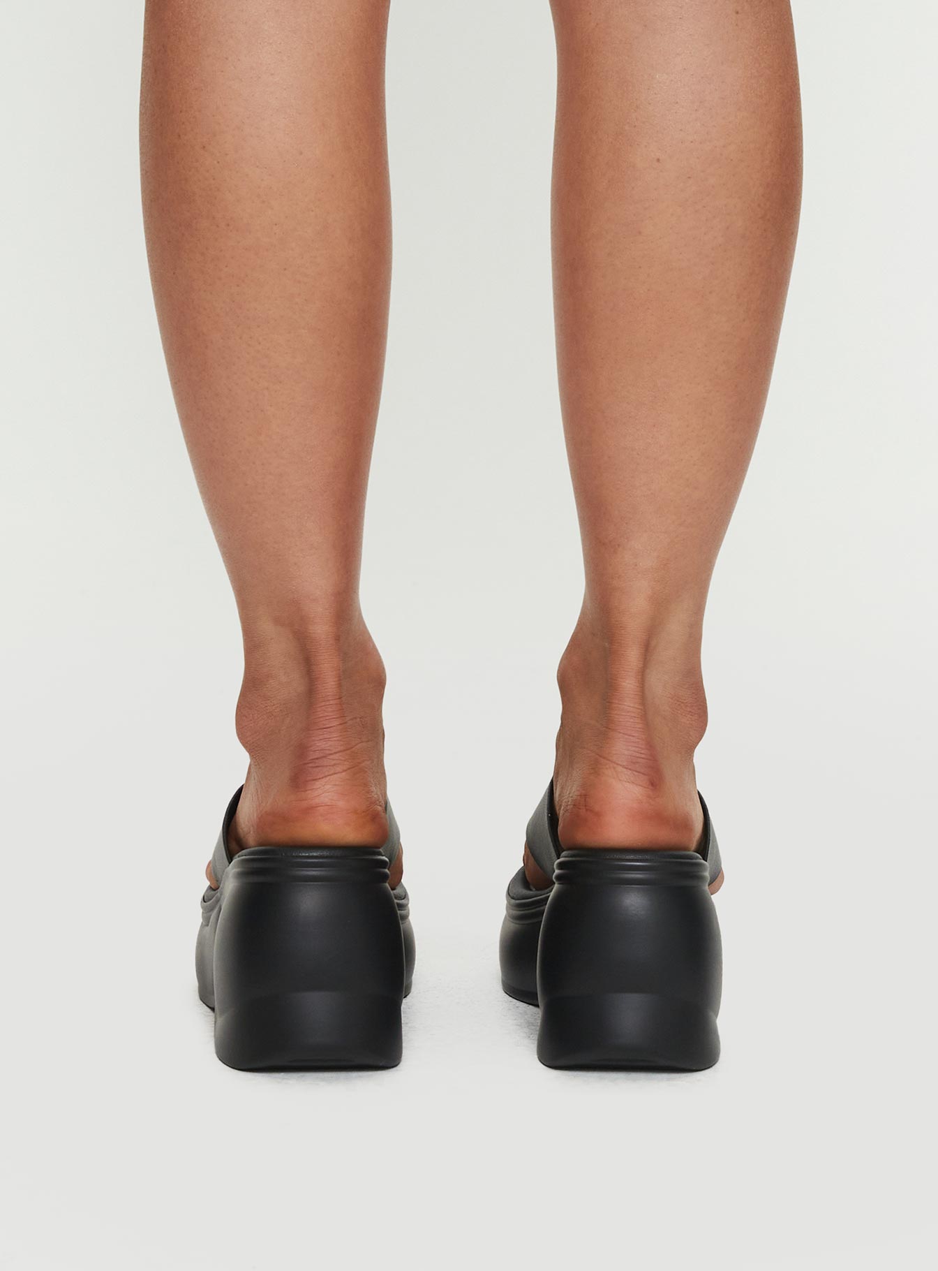 Katya Platform Heels Black - Image 4