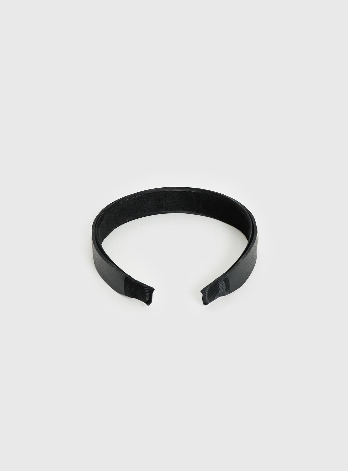 Yasminn Eyelet Headband Black - Image 4