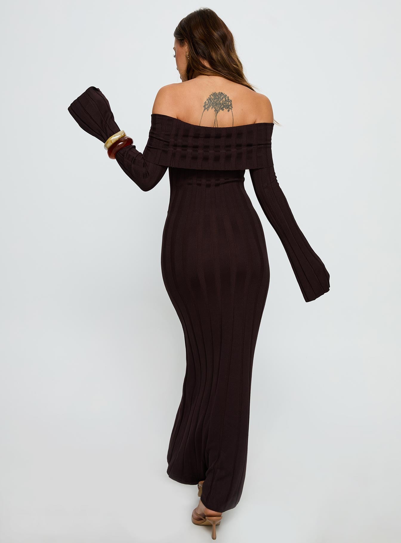 Ellouisa Long Sleeve Rib Maxi Dress Chocolate - Image 5