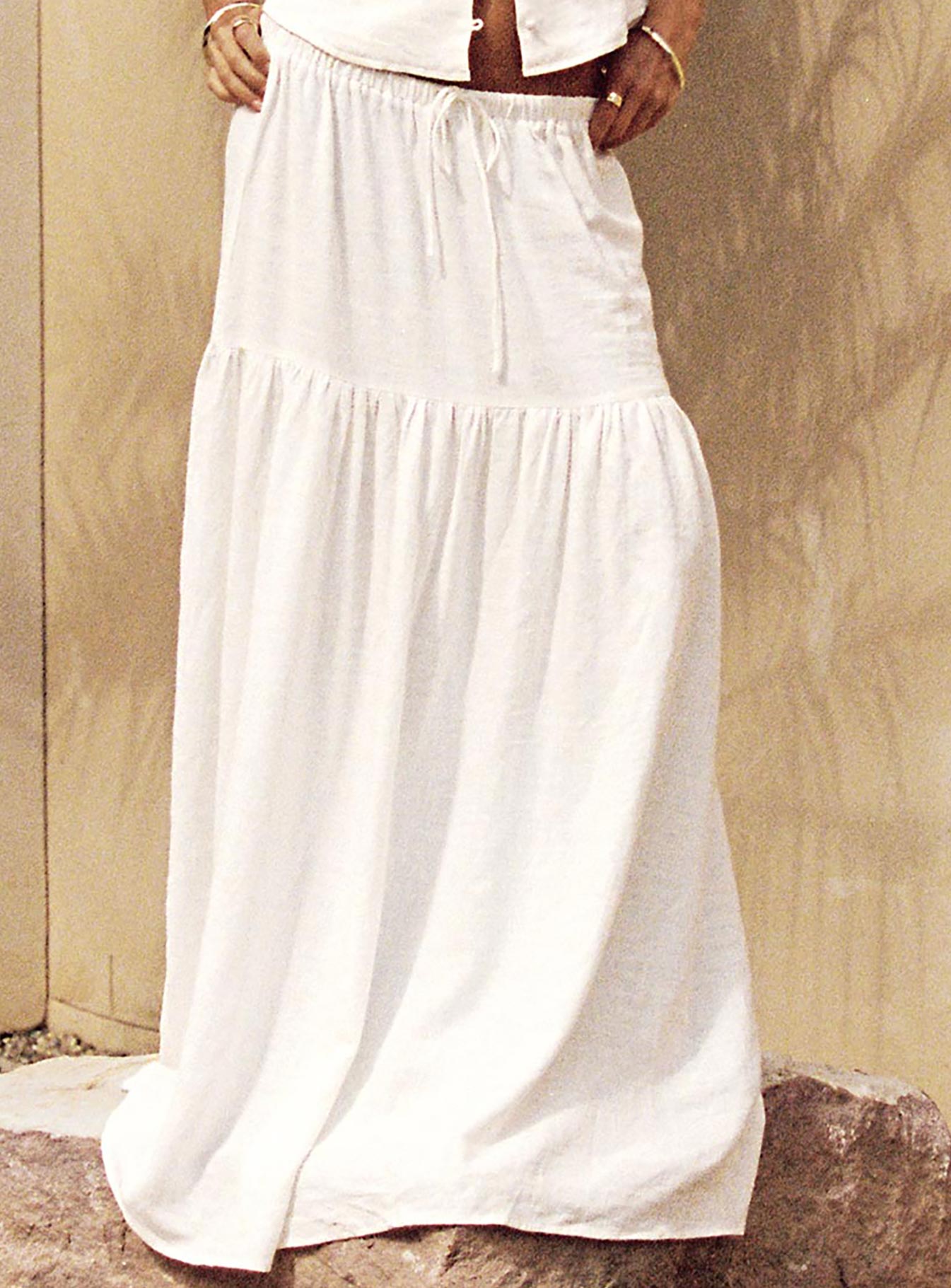 Tearose Linen Blend Maxi Skirt White - Image 4
