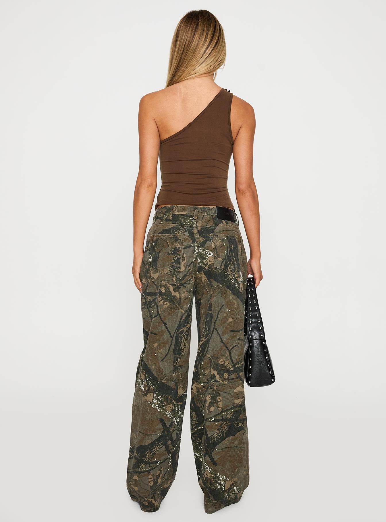 Raiders Mid Rise Straight Leg Cargo Jeans Camouflage - Image 5
