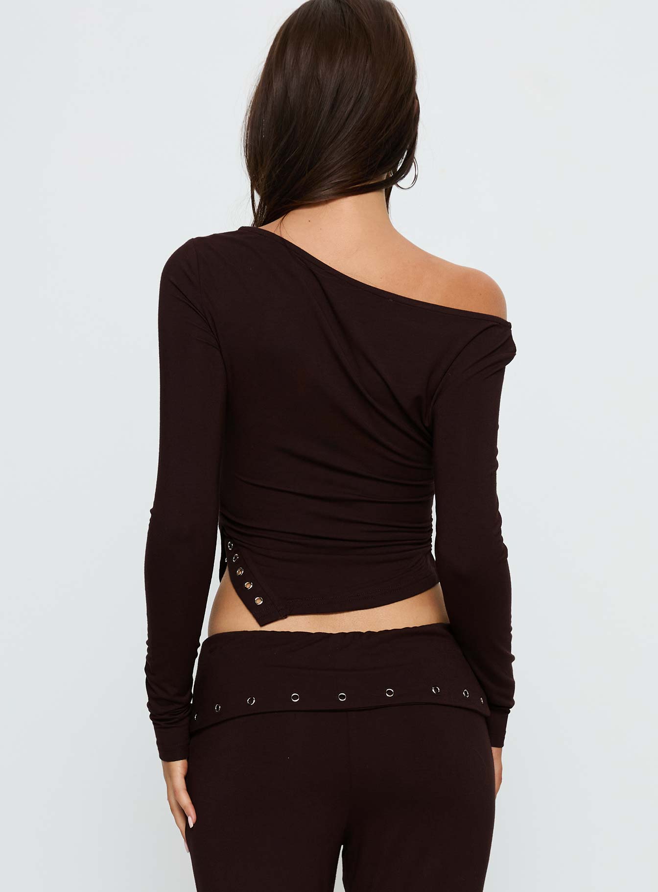 Wynna Eyelet Detail One Shoulder Top Chocolate - Image 5