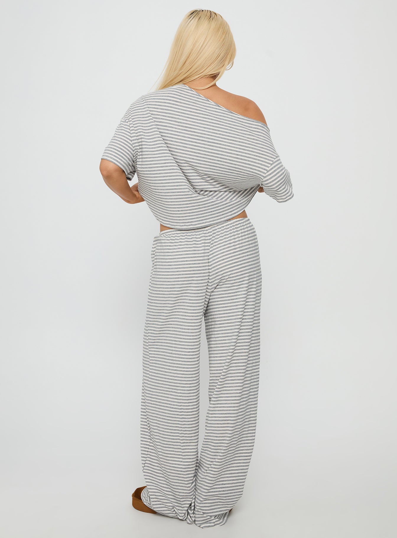 Tobie Off Shoulder Sleep Set Grey Stripe - Image 5
