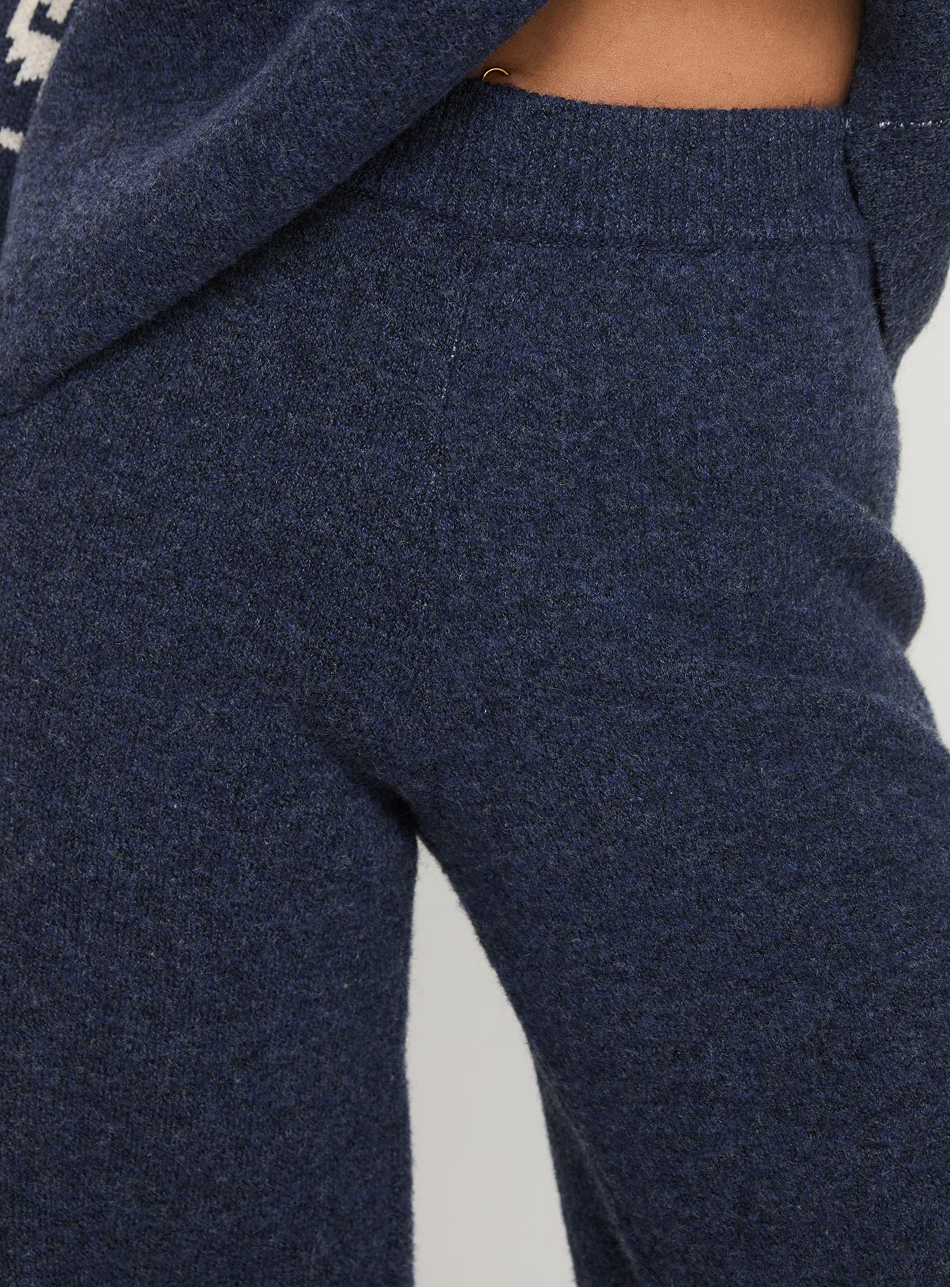Alpine Knit Pants Navy Cream - Image 6
