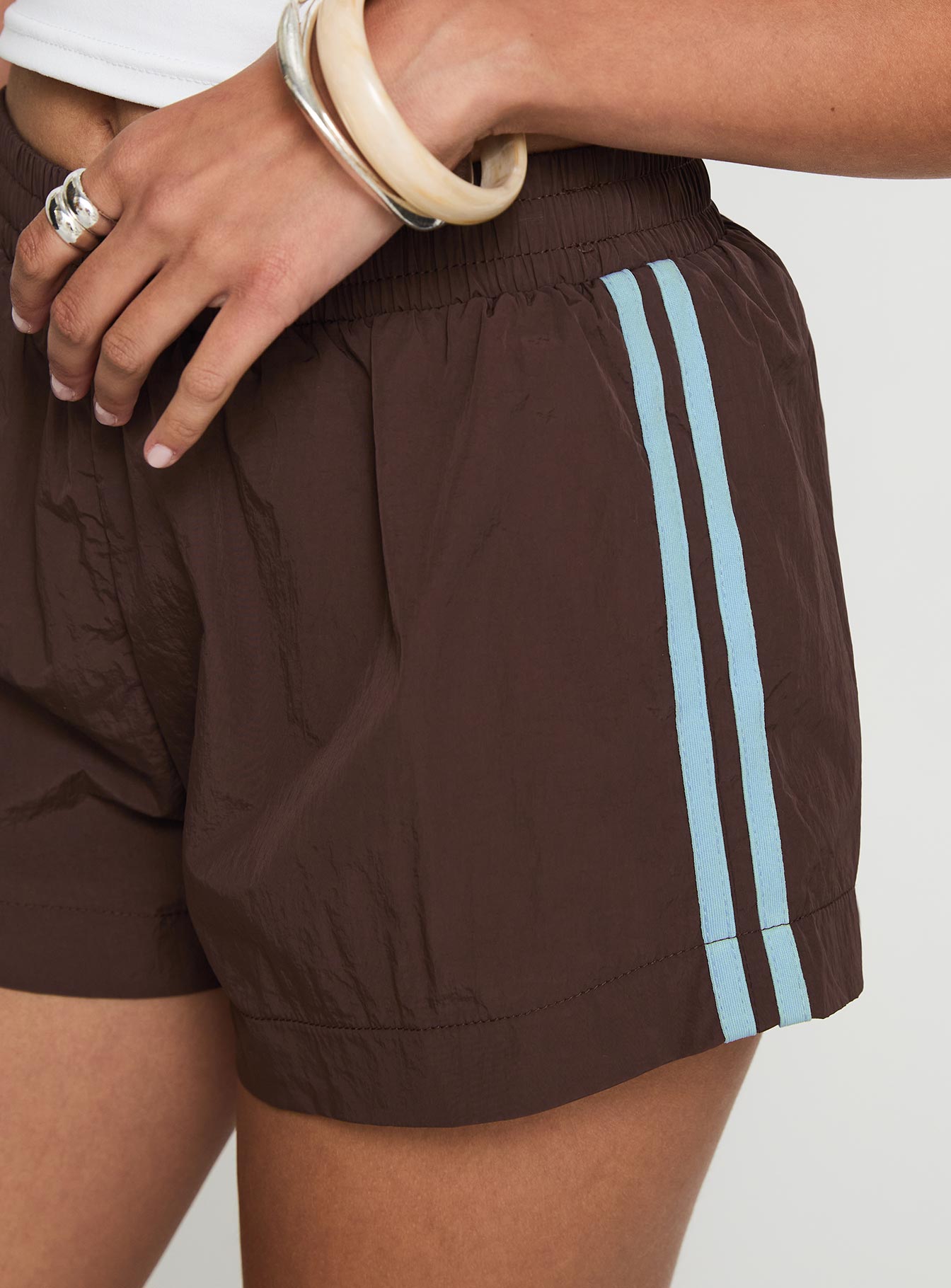 Borderline Track Short Brown Blue - Image 6