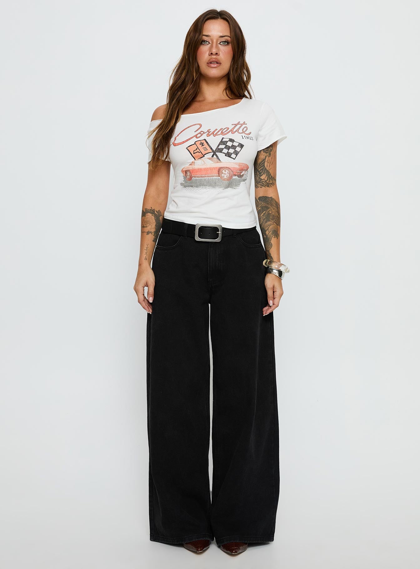 Corvette 1963 Off Shoulder Graphic Top White - Image 7