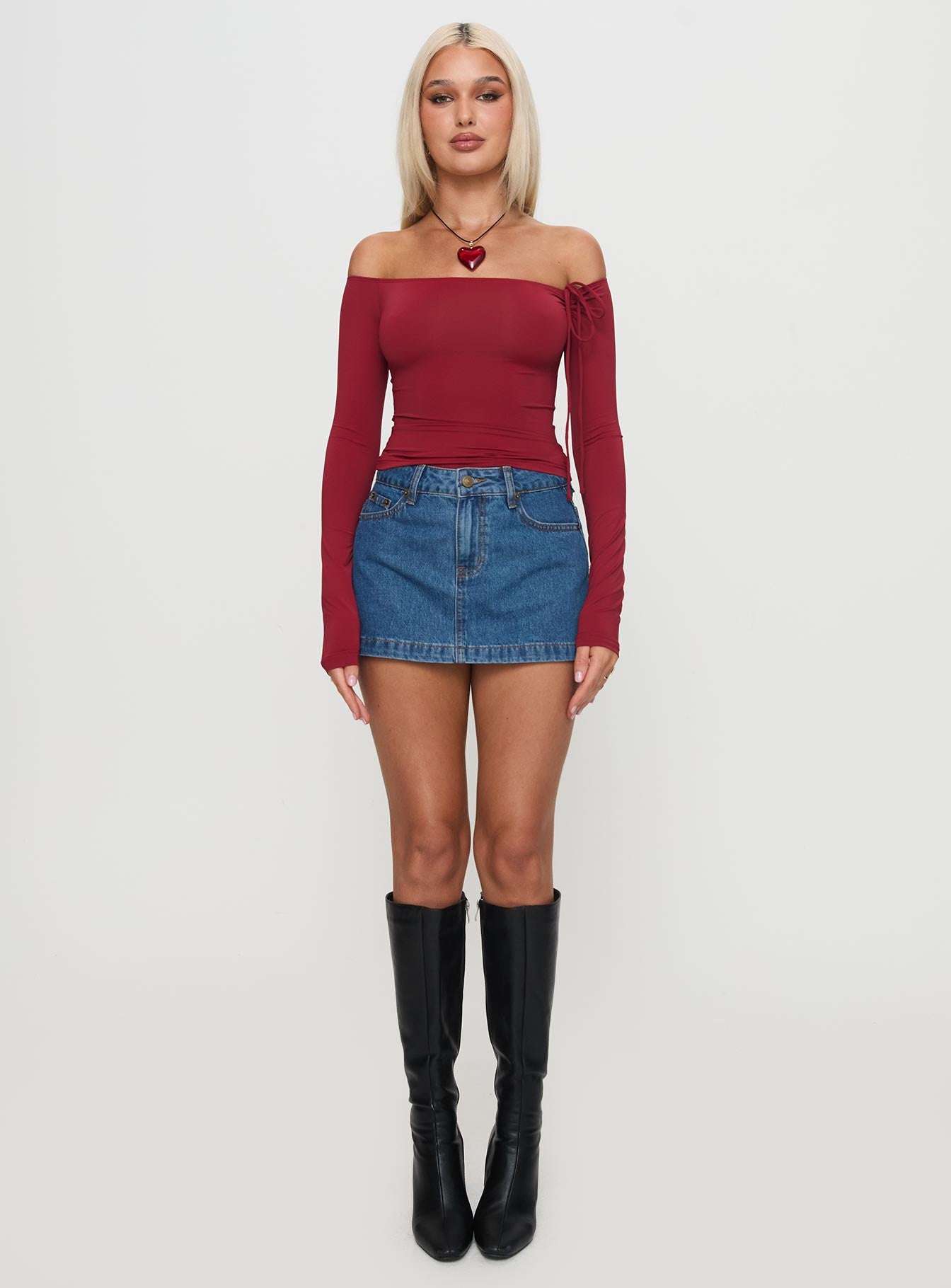 Nicolina Low Rise Denim Mini Skirt Light Wash - Image 6