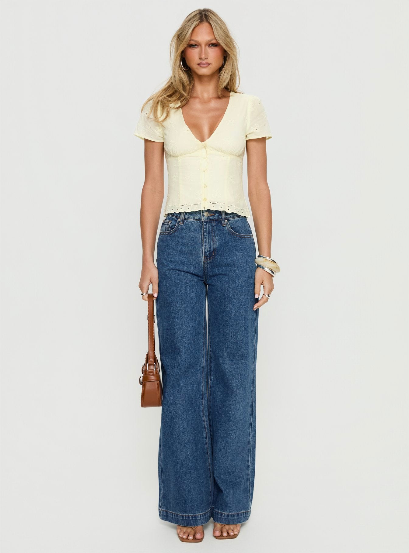 Goldie High Rise Wide Leg Jeans Mid Blue Wash - Image 6