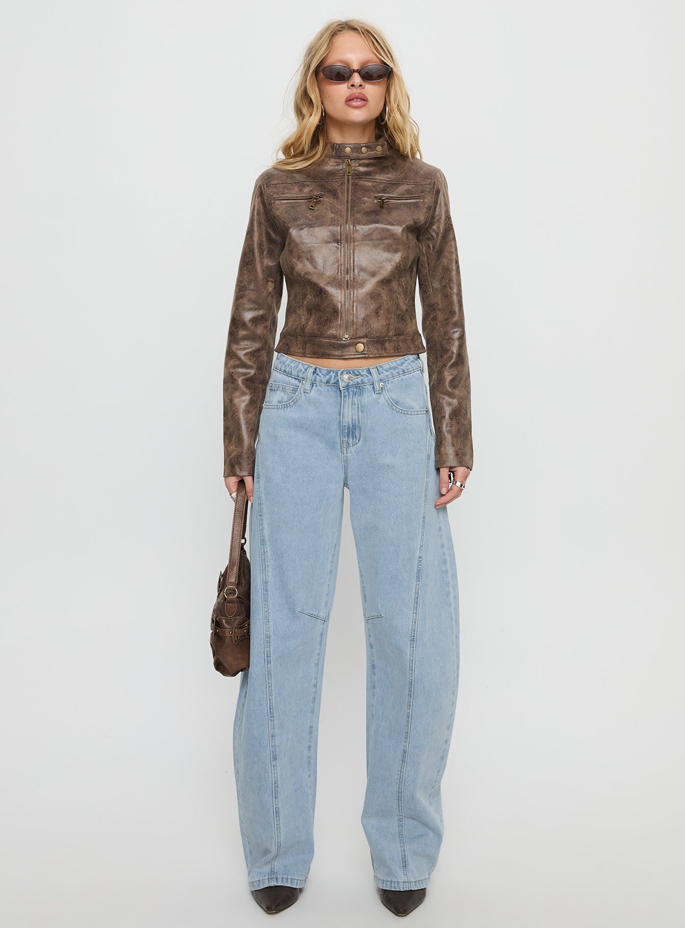 Lost Track Mid Rise Barrel Leg Jeans Ice Wash - Image 7
