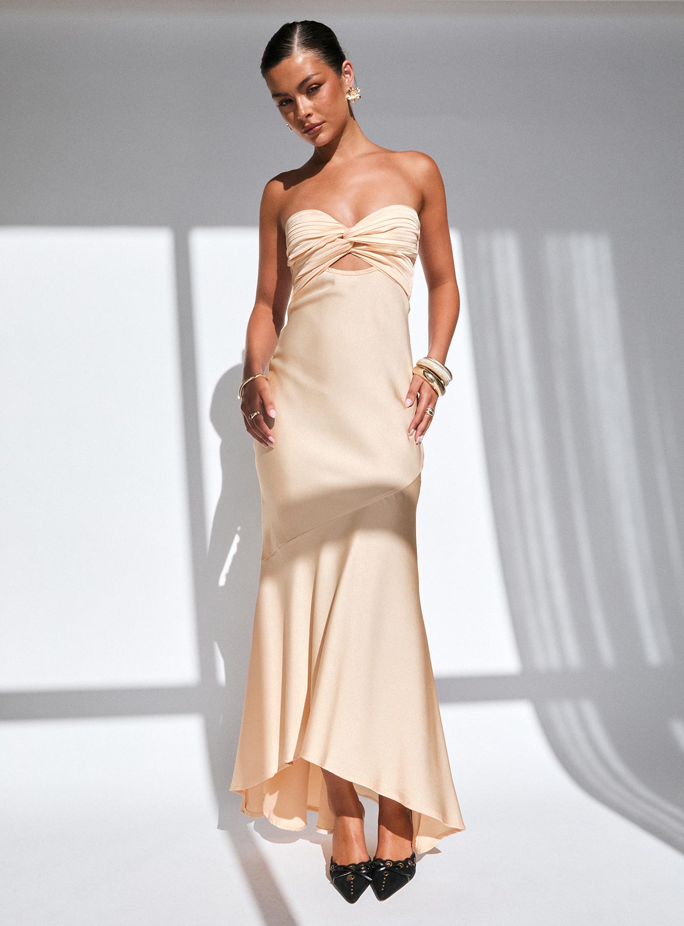 Stand A Chance Twist Detail Maxi Dress Champagne - Image 9