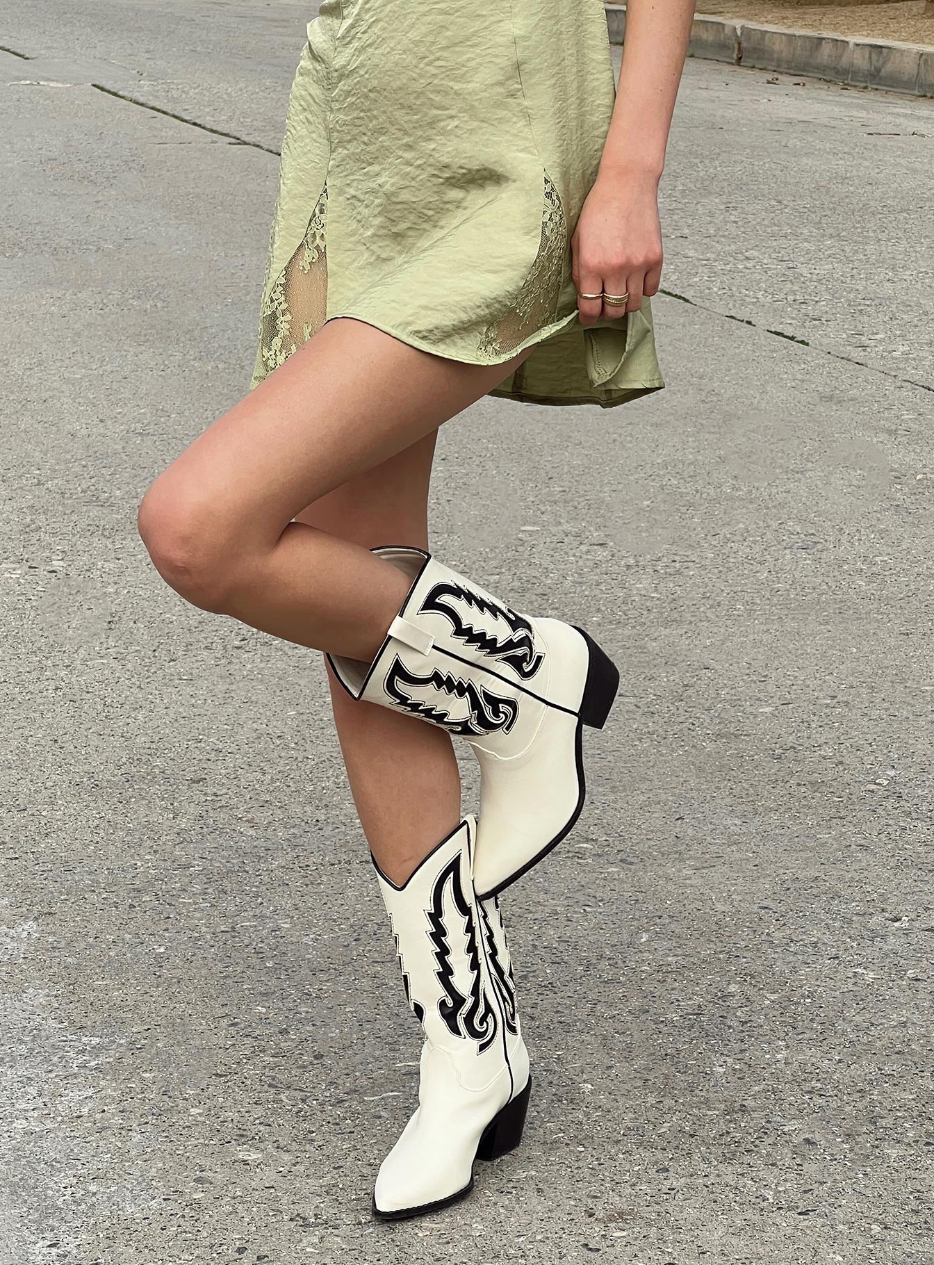 Billini Norva Boots Bone  Black