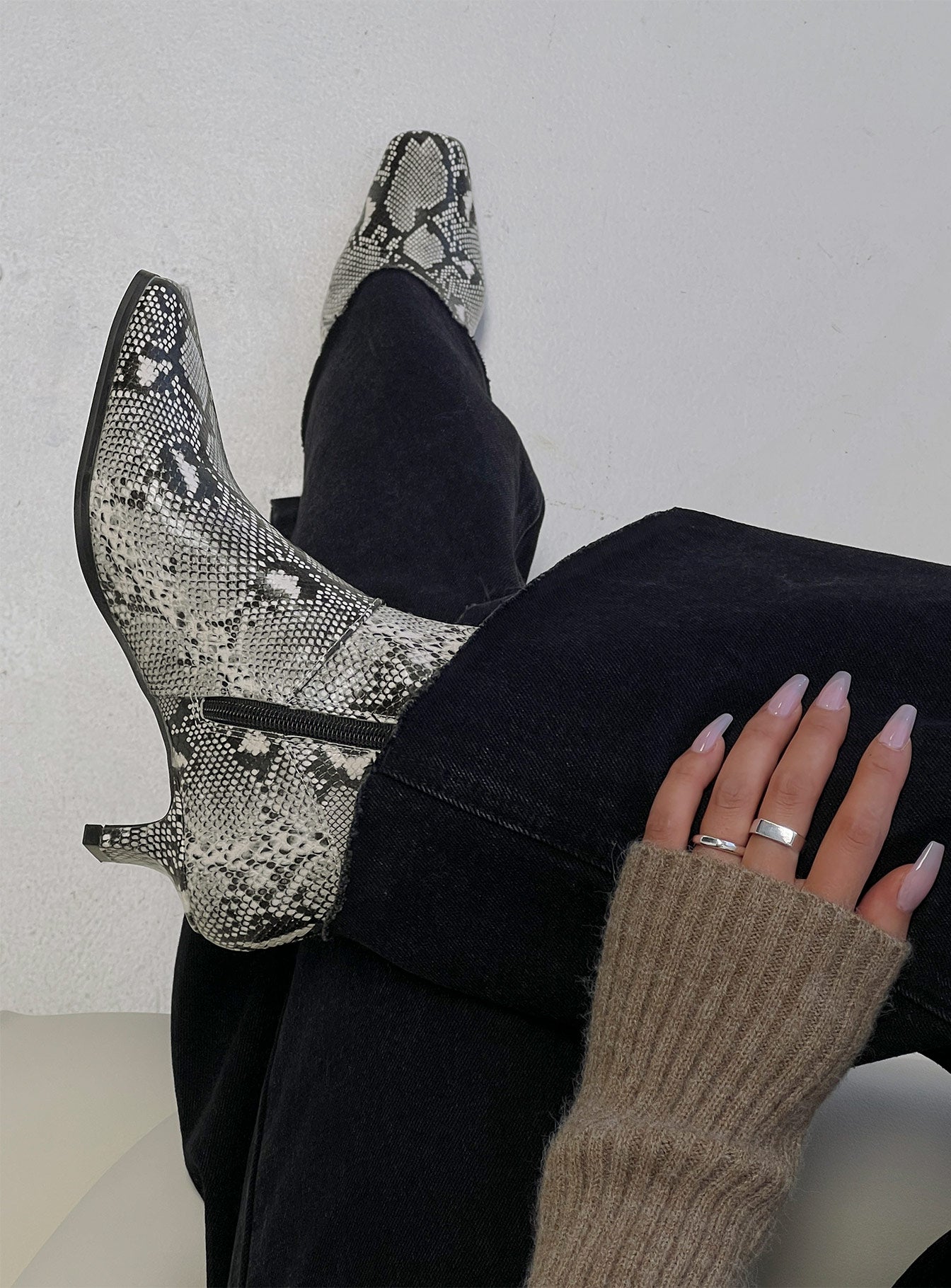 Therapy Shade Boots Black  White Snake
